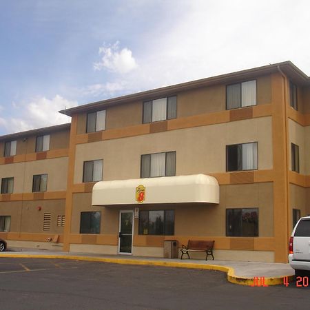 Super 8 By Wyndham Cedar Stadt Exterior foto